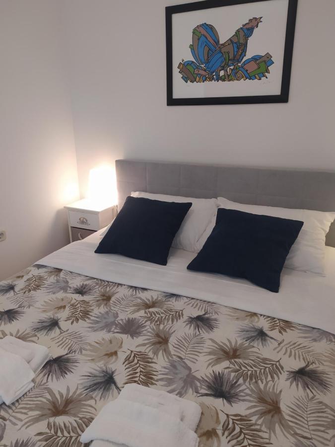 Apartment & Rooms Poppy Rose Zadar Exterior foto