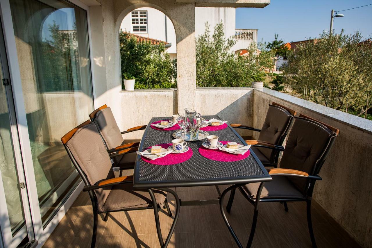 Apartment & Rooms Poppy Rose Zadar Exterior foto