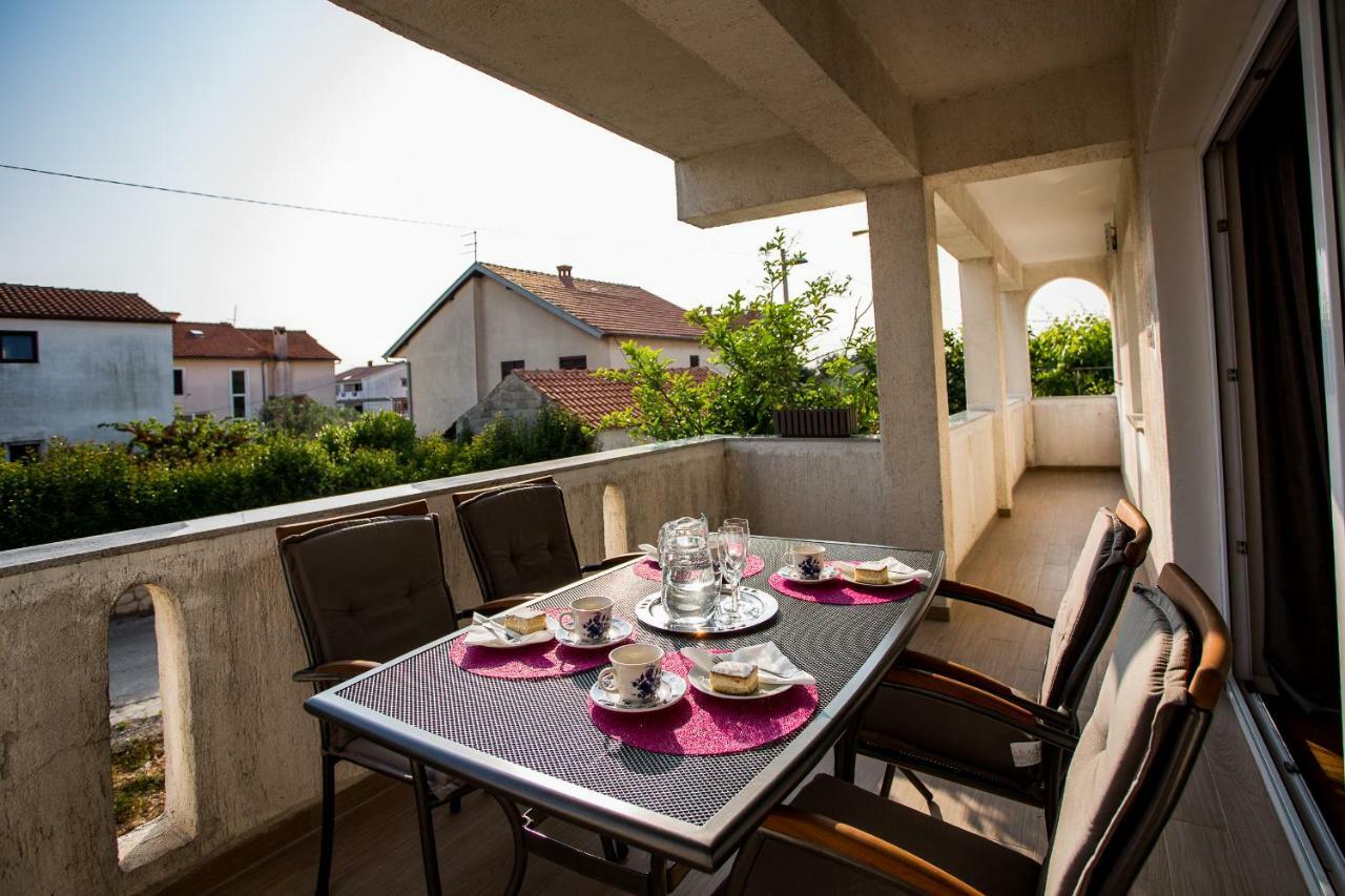 Apartment & Rooms Poppy Rose Zadar Exterior foto